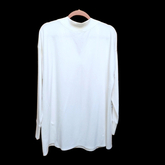 Chico's Long Sleeve Stretchy White Tunic Long Sleeves Vee Neck - Picture 3 of 8